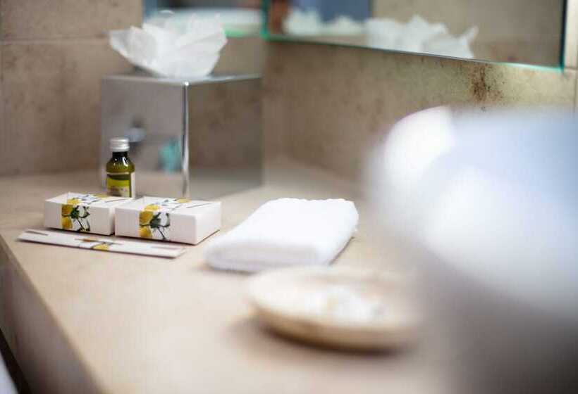 اتاق استاندارد یک نفره, Waldhotel Stuttgart