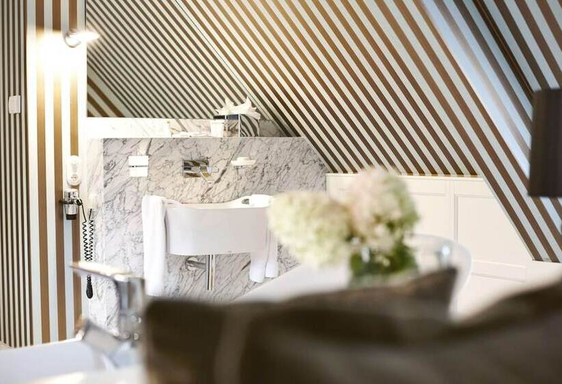 سوییت جونیور, Waldhotel Stuttgart