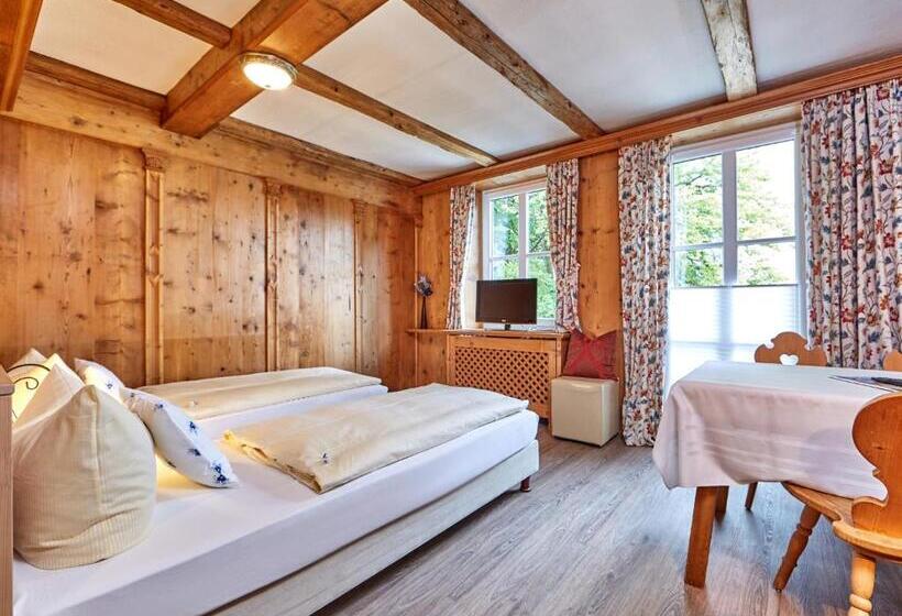 Четырехместный Номер Superior, Zum Turm     Apartments Und Gästezimmer