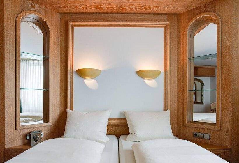 Номер Стандарт, Centro Hotel Stern, Trademark Collection By Wyndham