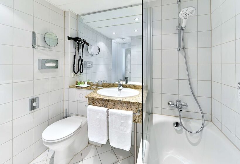 Номер Deluxe, NH Erlangen