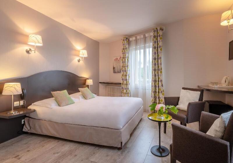 Номер Стандарт, Auberge Du Poids Public Logis