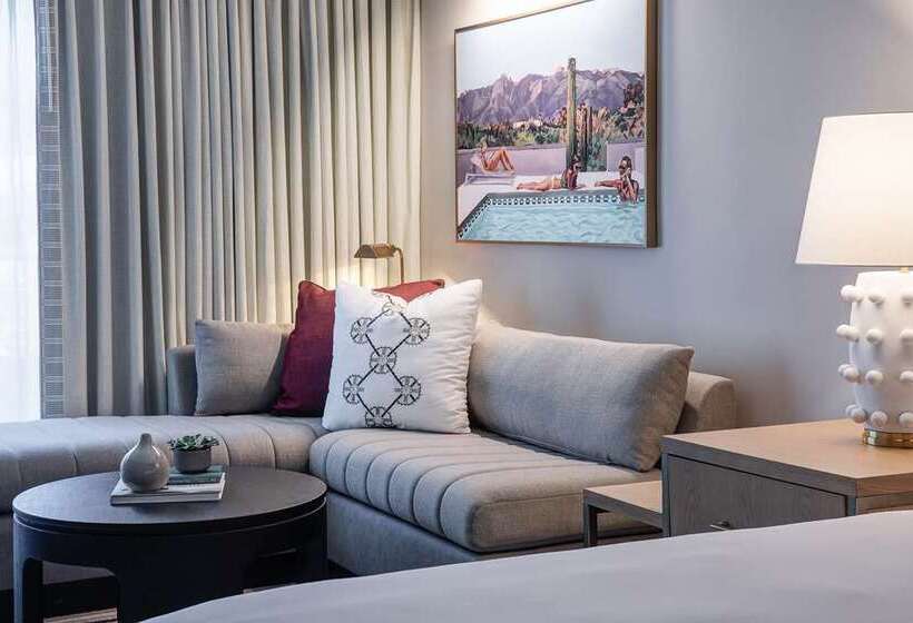주니어 스위트 킹사이즈 침대, Hilton Colon Quito