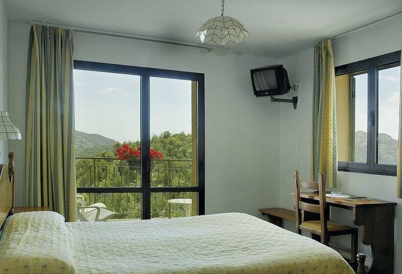 Номер Стандарт, Hôtel Aïtone