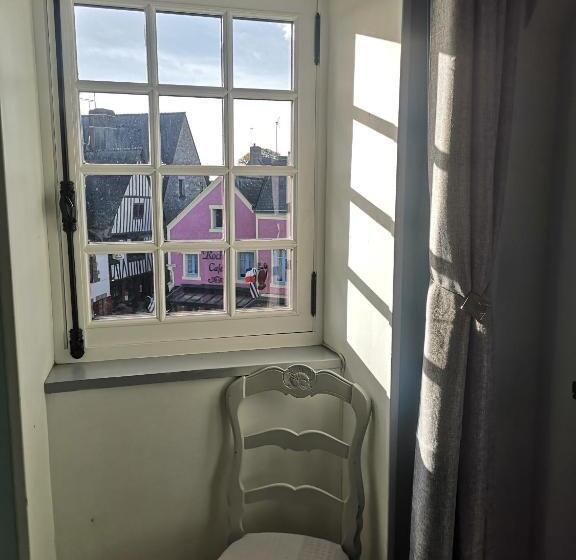 Номер Стандарт, Hôtel Les Deux Magots