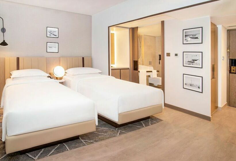 Номер Классический Вид на Город, Sheraton Abu Dhabi Hotel & Resort