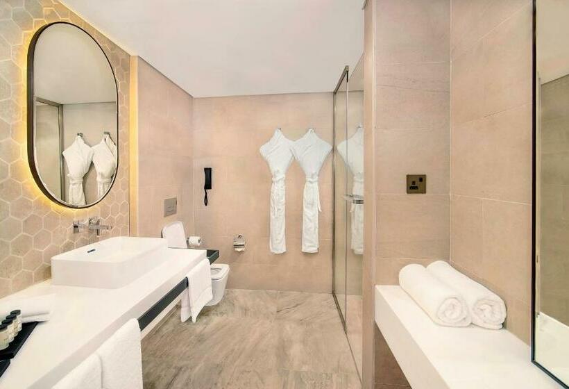 Номер Клуб, Sheraton Abu Dhabi Hotel & Resort