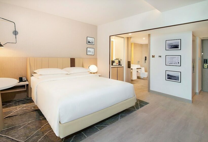 Chambre Classique Lit Double, Sheraton Abu Dhabi Hotel & Resort