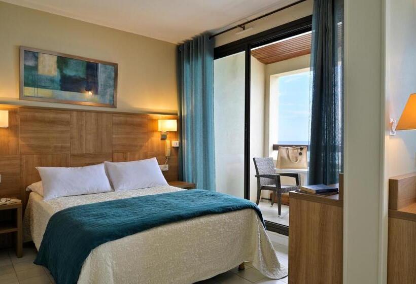 Семейный Номер Вид на Море, Beau Rivage