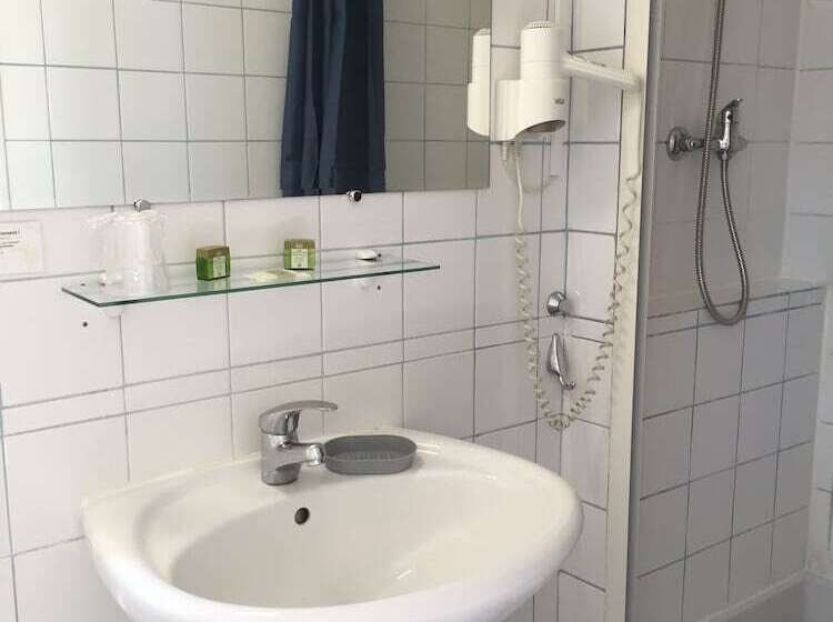 Номер Стандарт, Hostellerie De La Source