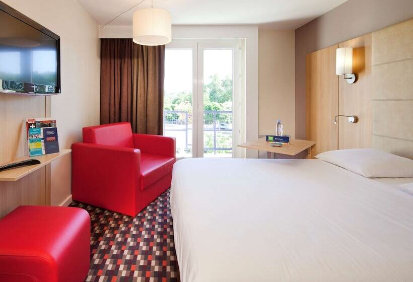 Номер Стандарт, Ibis Styles Chinon
