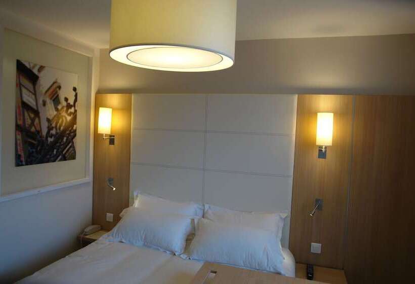 Номер Стандарт, Ibis Styles Chinon