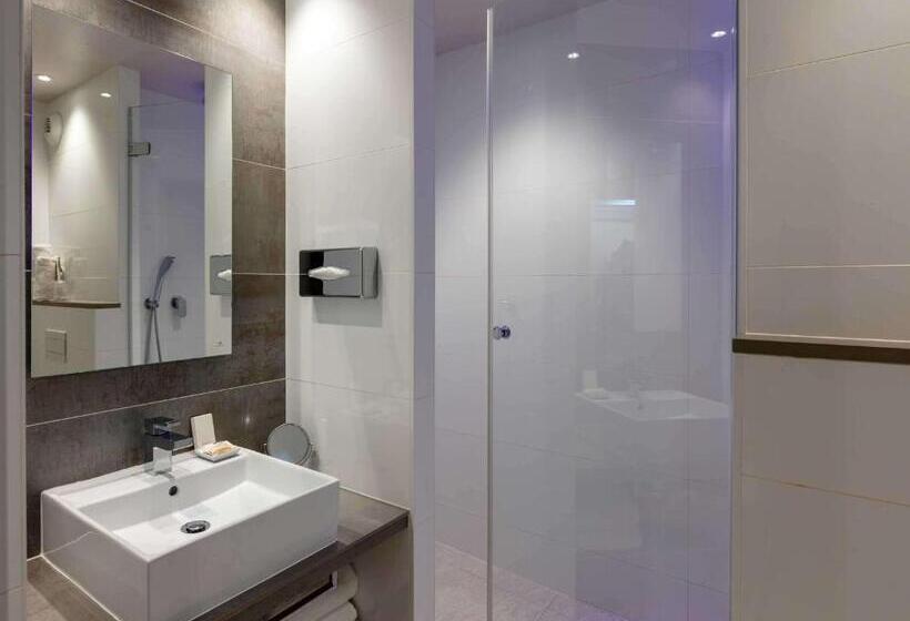 Номер Superior, Best Western Plus Le Lavarin