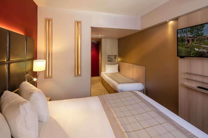 Семейный Номер, Best Western Plus Le Lavarin