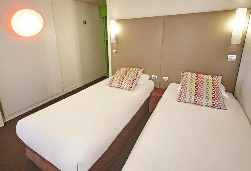 Номер Стандарт, Kyriad Paris Nord  Ecouen La Croix Verte