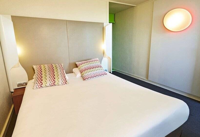 Номер Стандарт, Kyriad Paris Nord  Ecouen La Croix Verte