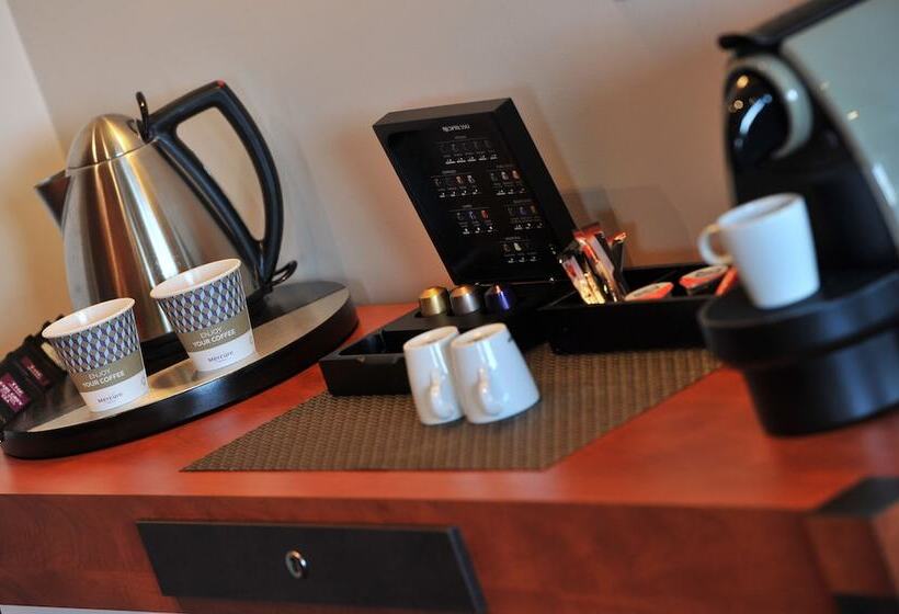 Люкс, Mercure Maurepas Saint Quentin