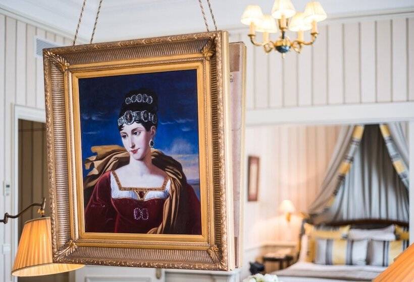Люкс, Hôtel Napoleon Paris