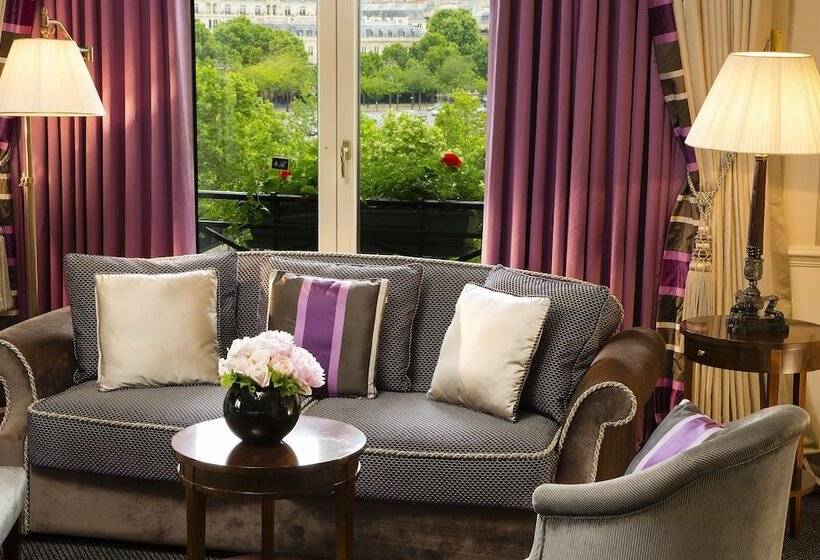 Полулюкс, Hôtel Napoleon Paris