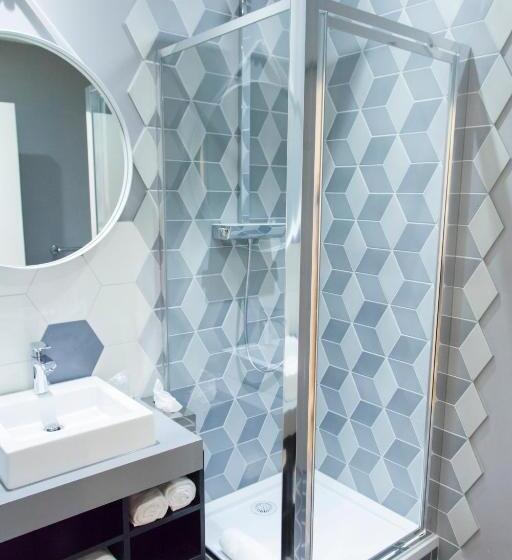Номер Стандарт, The Originals Boutique, Hôtel Le Lion, Clermontferrand