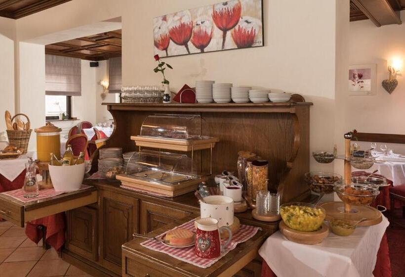 Номер Стандарт, Logis Hostellerie Motel Au Bois Le Sire