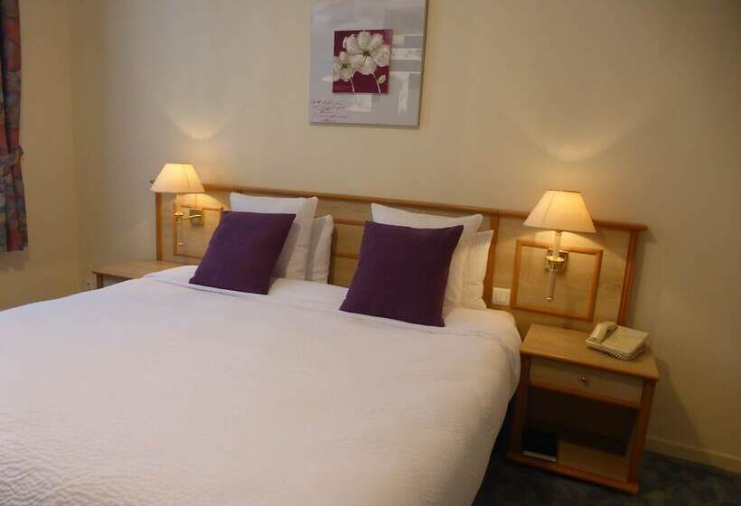 Номер Стандарт, Logis   Hostellerie & Restaurant Saint Louis