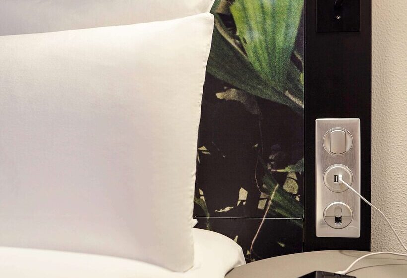 Классический Номер, Mercure Paris La Defense