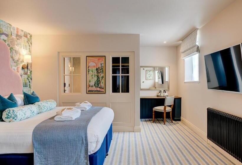 سوییت, The George