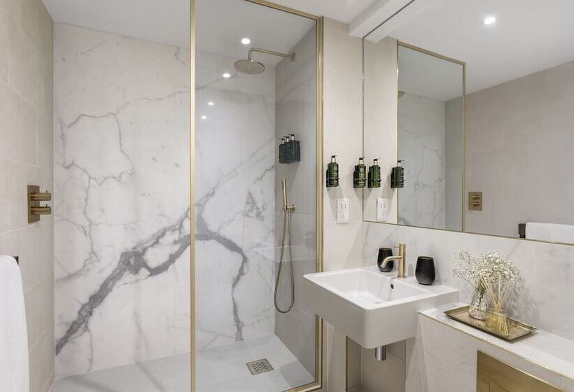 Номер Премиум, Meliá London Kensington Member Of Meliá Collection