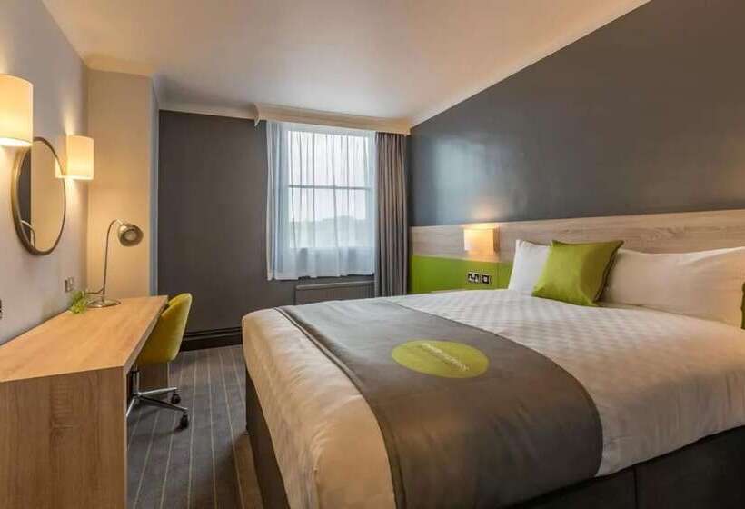 Номер Стандарт, Thistle Express Swindon