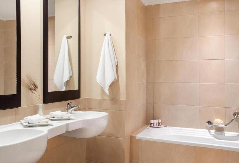 חדר משפחתי, Grecotel Filoxenia, Beach Luxury Resort