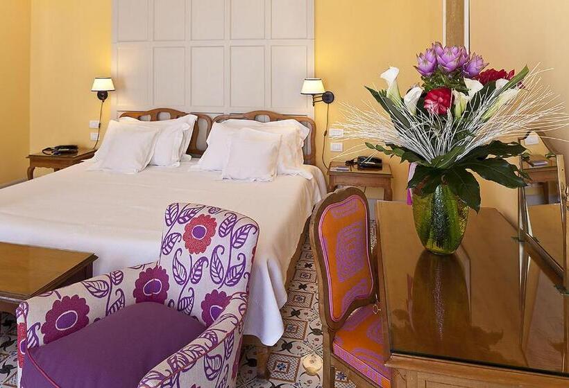 Полулюкс Вид на Море, Regina Isabella Resort Spa Restaurant