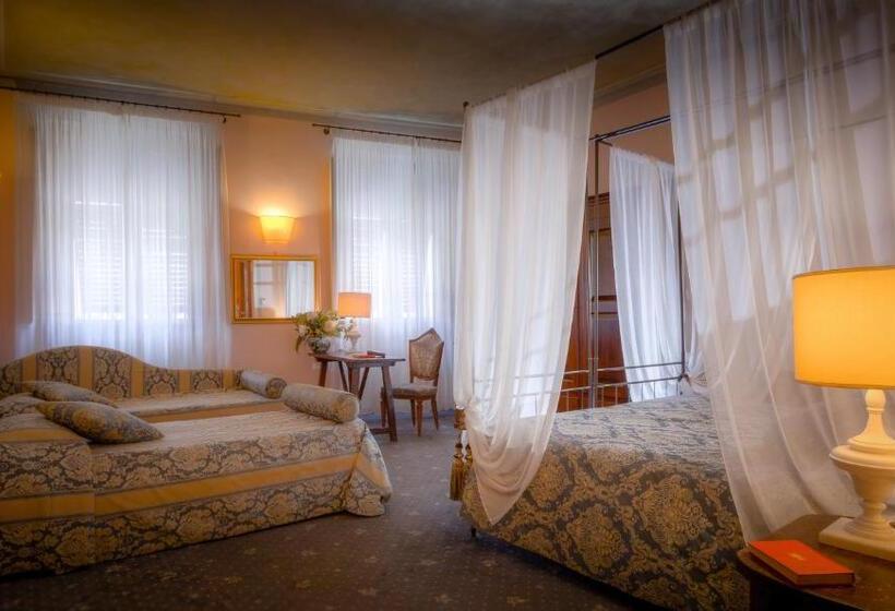اتاق استاندارد چهار تخته, Palazzo Dal Borgo