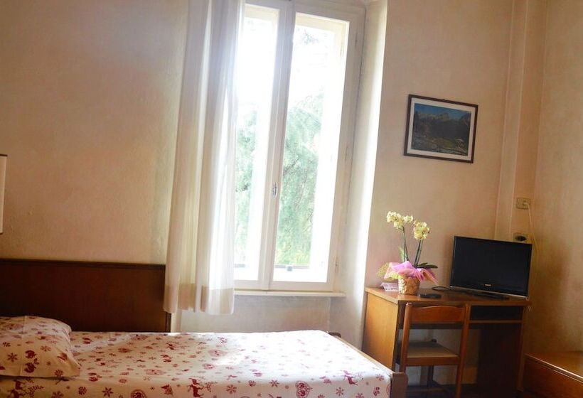 اتاق استاندارد یک نفره, Pinzolodolomiti
