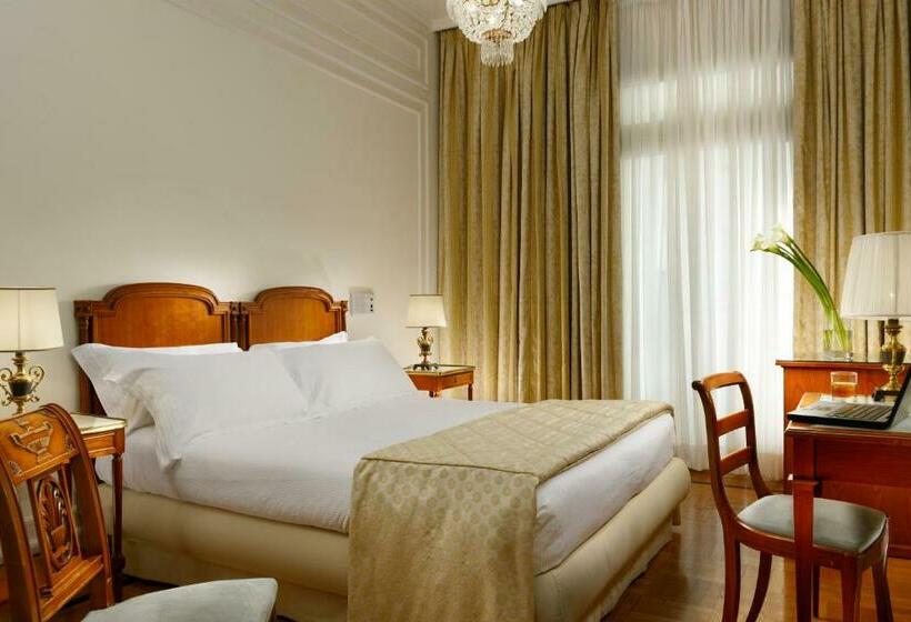 스탠다드 룸, Grand Hotel Parker S