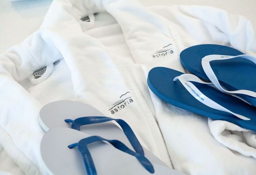 4인용 스탠다드 룸, Astoria Resort