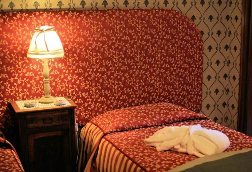 Familjerum, Felicin   Ristorante Albergo Dimora Storica