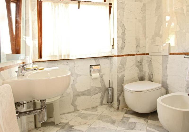 اتاق استاندارد, Grand Hotel Duomo