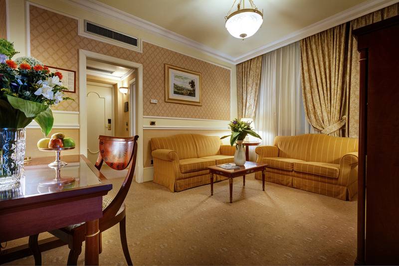 سوییت جونیور, Grand Hotel Et Des Palmes