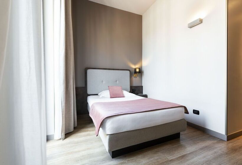 اتاق استاندارد یک نفره, Mokinba Hotels King