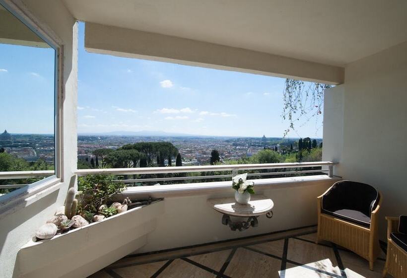 سوئیت پریمیوم, Rome Cavalieri A Waldorf Astoria