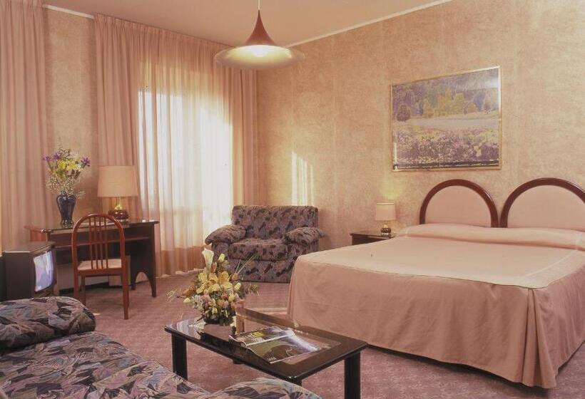 اتاق استاندارد یک نفره, Balletti Palace
