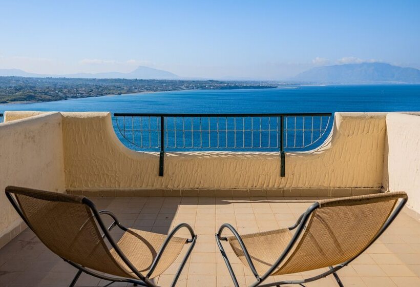 4인용 수피리어 룸, Cdshotels Terrasini   Città Del Mare