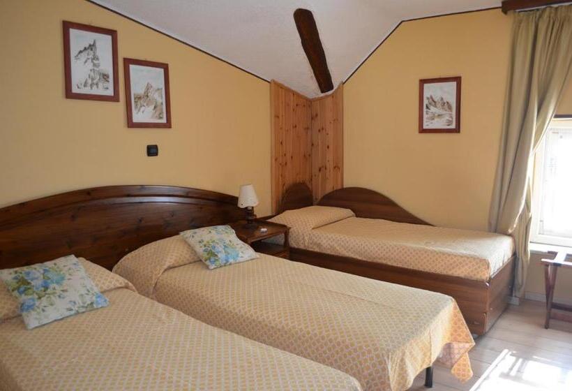 اتاق استاندارد سه نفره, Savoy Sestriere