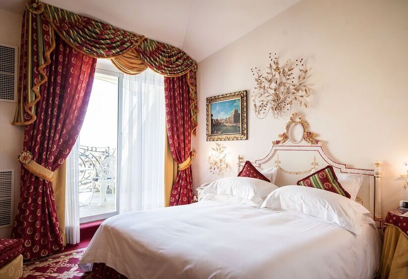 Номер Deluxe Вид на Озеро, Villa E Palazzo Aminta