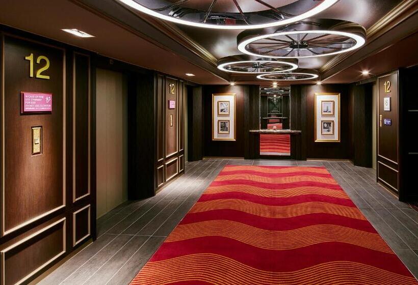 Номер Клуб, Sheraton Grande Tokyo Bay