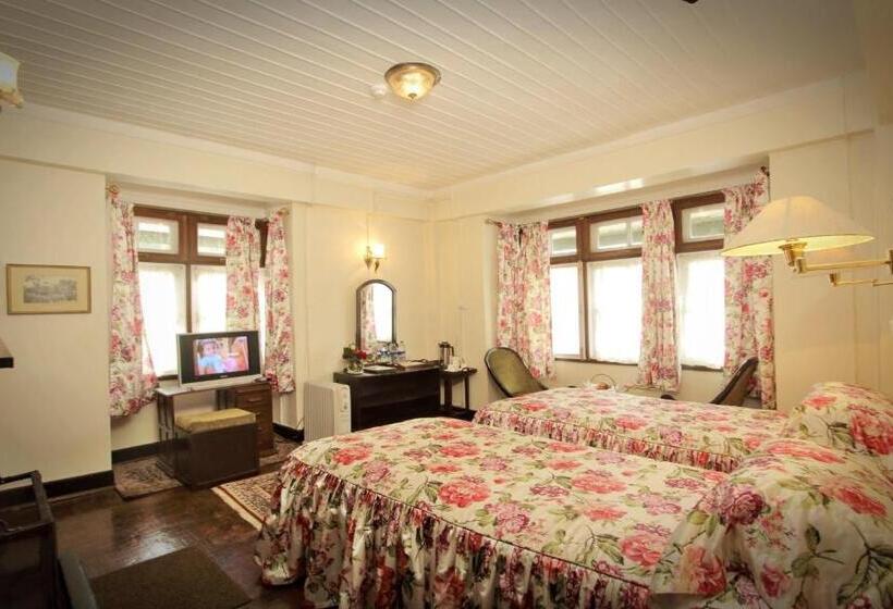 Номер Стандарт, Windamere Hotel   A Colonial Heritage