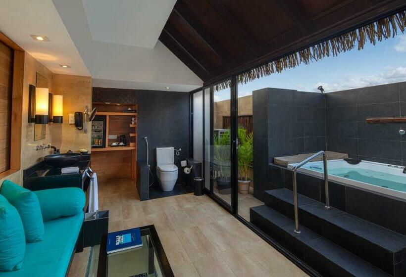 ویلای یک اتاق خوابه با استخر شنا, Adaaran Prestige Vadoo   Adults Only Premium All Inclusive With Free Transfers  15 Minutes Away From