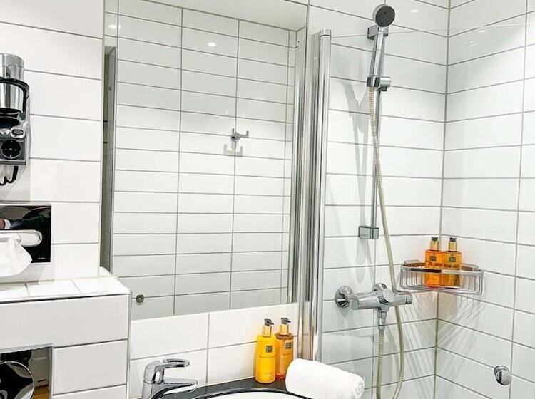 Семейный Номер, Frichs Hotel Hamar