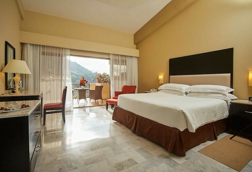 Perhehuone, Barcelo Puerto Vallarta  All Inclusive